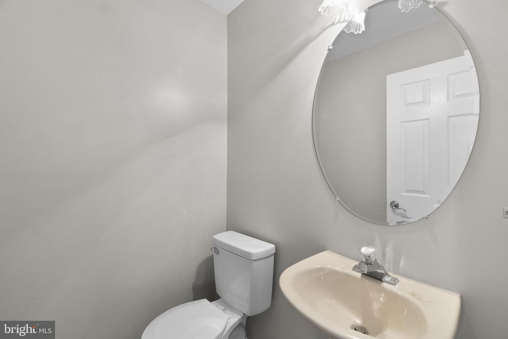 Image 37 of property listing at 7 AUGUSTUS WALLY CT #11, Reisterstown, MD 21136