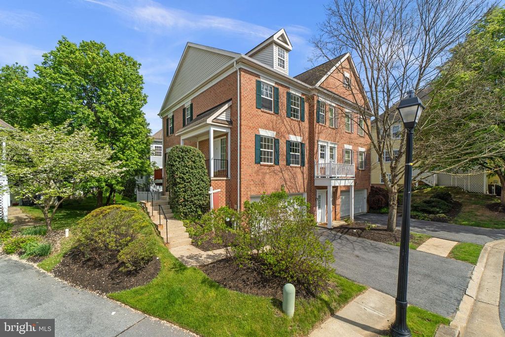Image 4 of property listing at 7 AUGUSTUS WALLY CT #11, Reisterstown, MD 21136