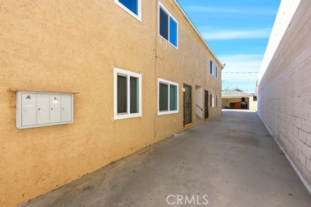 10011 State, Lynwood, CA 90262