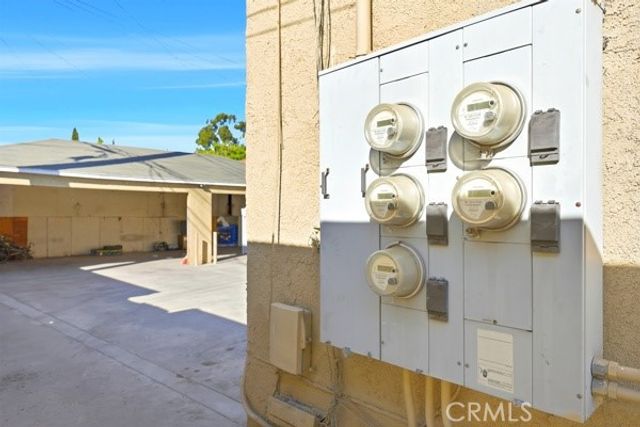 10011 State, Lynwood, CA 90262