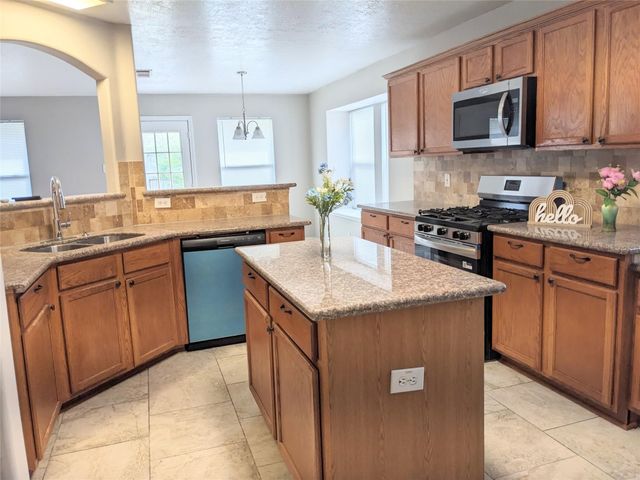 2423 Daneswood Court, Spring, TX 77388