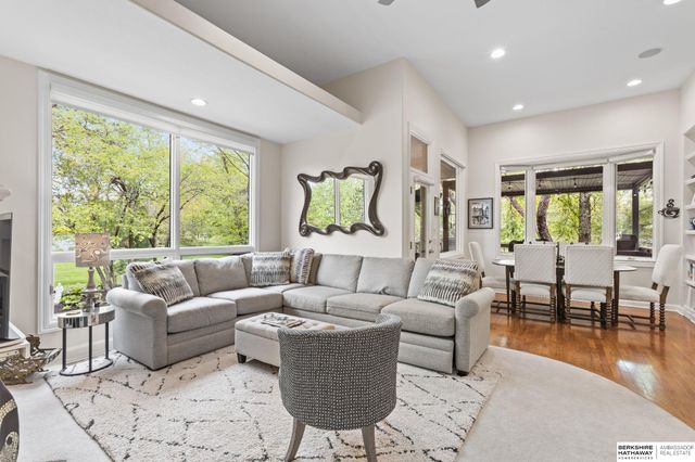 2233 N 161st Street, Omaha, NE 68116