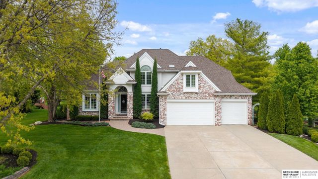 2233 N 161st Street, Omaha, NE 68116