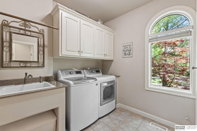 2233 N 161st Street, Omaha, NE 68116