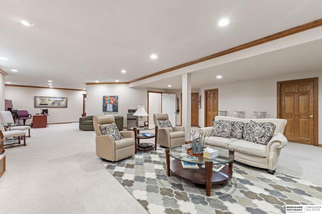 2233 N 161st Street, Omaha, NE 68116
