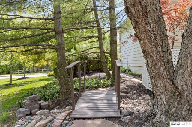 2233 N 161st Street, Omaha, NE 68116