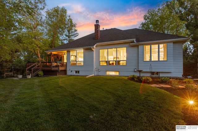 2233 N 161st Street, Omaha, NE 68116