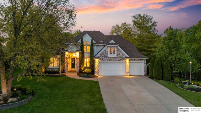 2233 N 161st Street, Omaha, NE 68116