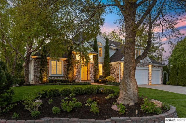 2233 N 161st Street, Omaha, NE 68116