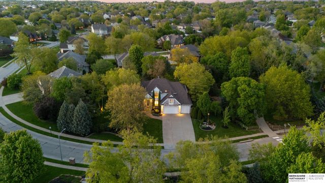2233 N 161st Street, Omaha, NE 68116