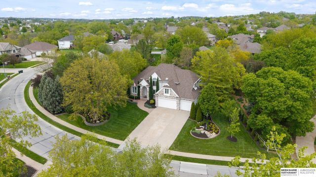 2233 N 161st Street, Omaha, NE 68116