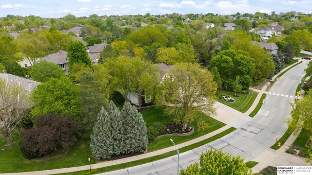 2233 N 161st Street, Omaha, NE 68116