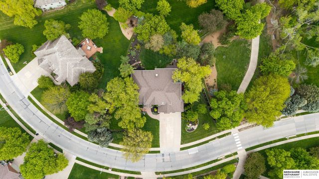 2233 N 161st Street, Omaha, NE 68116