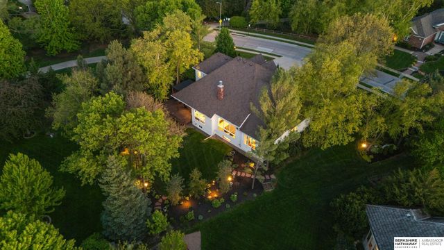 2233 N 161st Street, Omaha, NE 68116