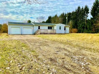 5464 Hollow Corners Road, Dryden Township, MI 48428
