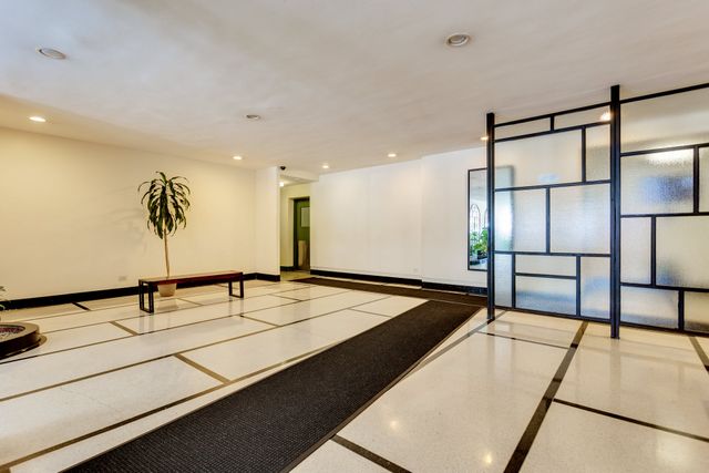 515 E 7th St Apt W6, New York City, NY 11218