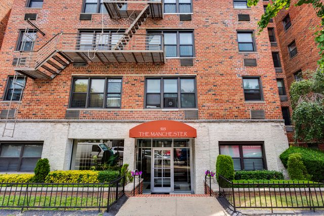 515 E 7th St Apt W6, New York City, NY 11218