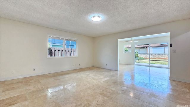 95-720 Lewanuu Street, Mililani, HI 96789