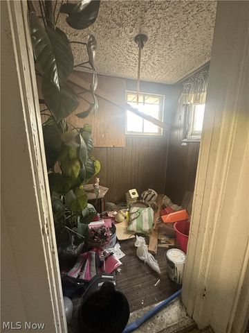 23 E Boston Avenue, Youngstown, OH 44507