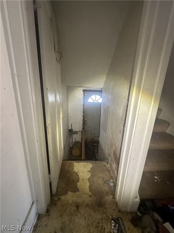 23 E Boston Avenue, Youngstown, OH 44507