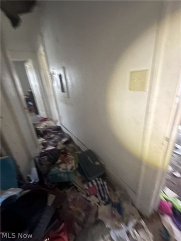 23 E Boston Avenue, Youngstown, OH 44507