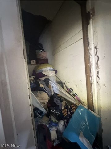 23 E Boston Avenue, Youngstown, OH 44507