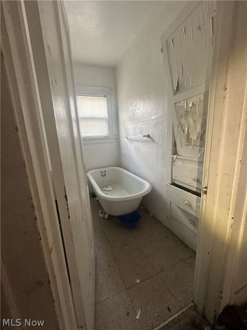 23 E Boston Avenue, Youngstown, OH 44507