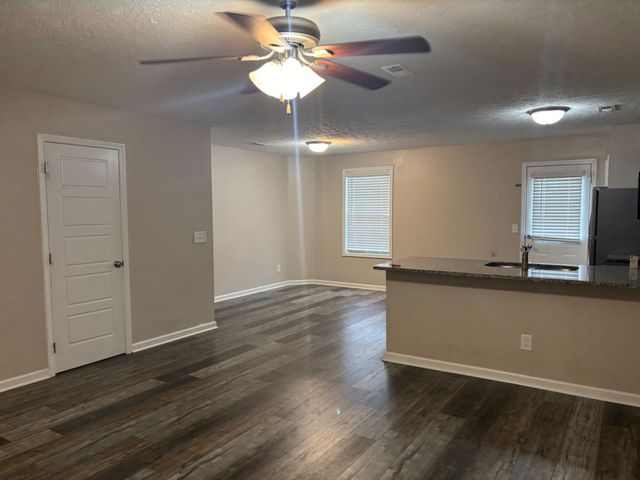 125 Melbourne Dr Apt C, Clarksville, TN 37043