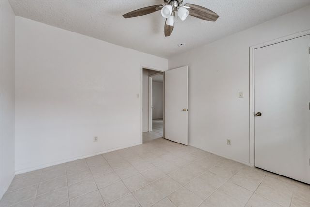 411a S Las Vegas Trail, White Settlement, TX 76108