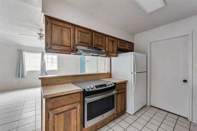 411a S Las Vegas Trail, White Settlement, TX 76108