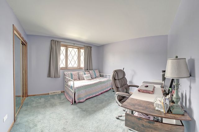 9300 Austin Avenue, Oak Lawn, IL 60453