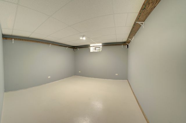 9300 Austin Avenue, Oak Lawn, IL 60453
