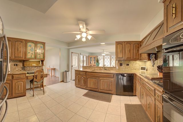 9300 Austin Avenue, Oak Lawn, IL 60453