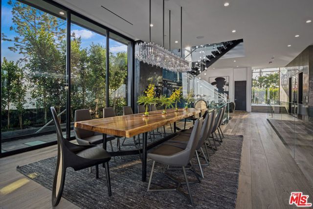 2304 Donella Circle, Los Angeles, CA 90077