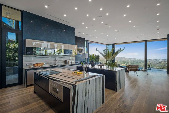 2304 Donella Circle, Los Angeles, CA 90077