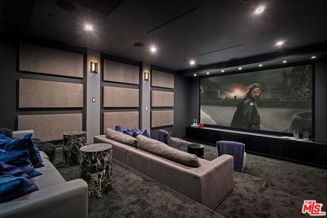 2304 Donella Circle, Los Angeles, CA 90077