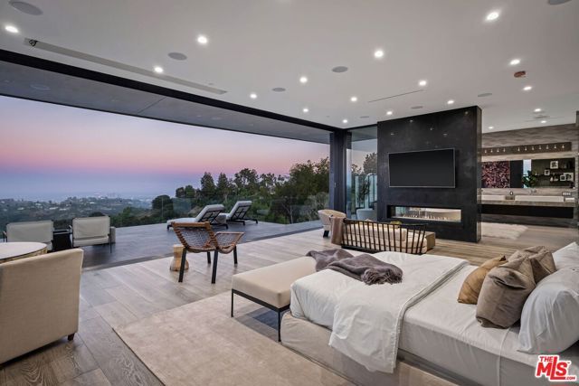 2304 Donella Circle, Los Angeles, CA 90077