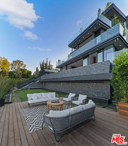 2304 Donella Circle, Los Angeles, CA 90077