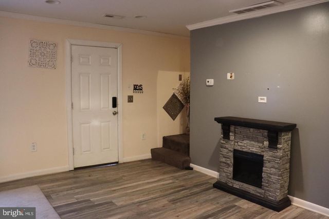 410 WINTERS LN, Catonsville, MD 21228