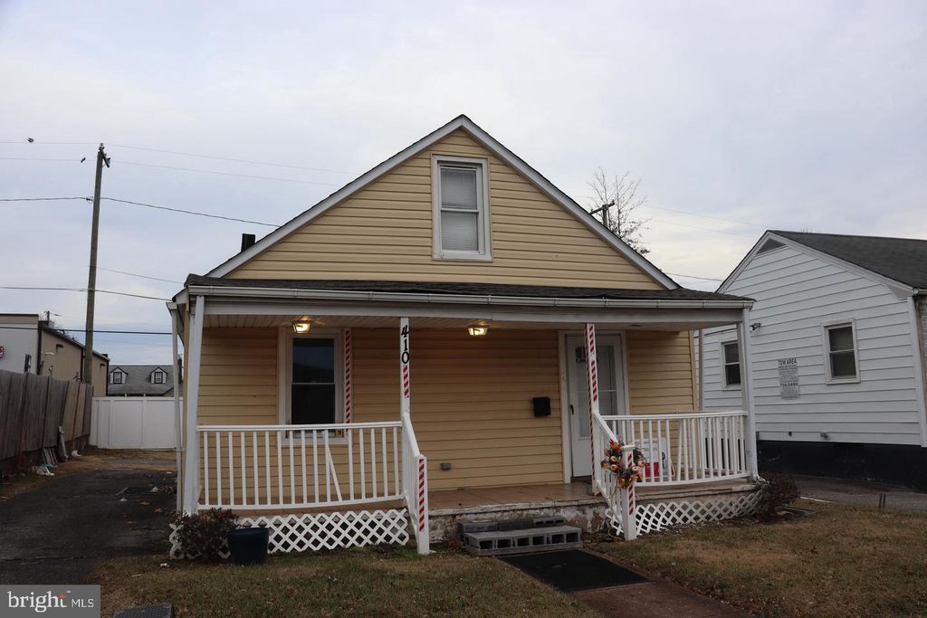 410 WINTERS LN, Catonsville, MD 21228