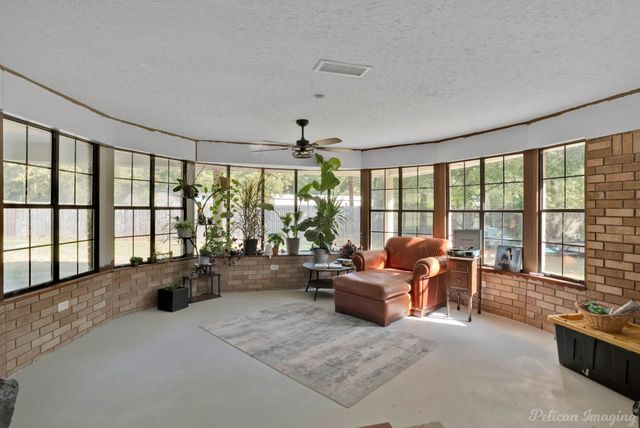 1100 Chipper Lane, Keithville, LA 71047