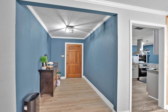 1100 Chipper Lane, Keithville, LA 71047