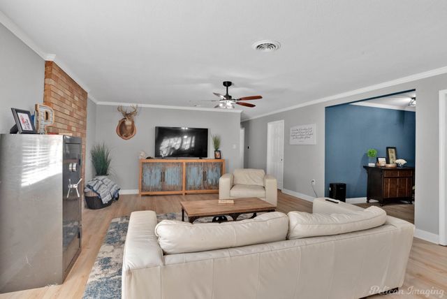 1100 Chipper Lane, Keithville, LA 71047