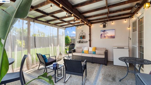 1143 Bedford, Vacaville, CA 95687