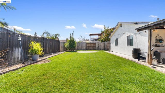 1143 Bedford, Vacaville, CA 95687
