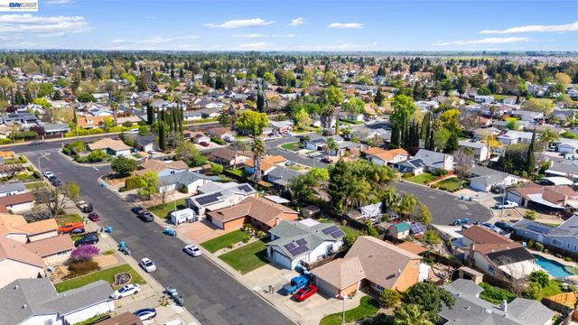 1143 Bedford, Vacaville, CA 95687