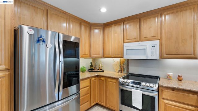 1143 Bedford, Vacaville, CA 95687