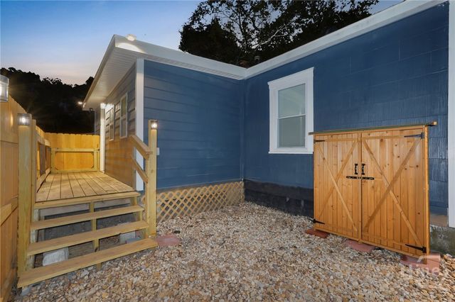 2110 Louisiana Avenue, Savannah, GA 31404