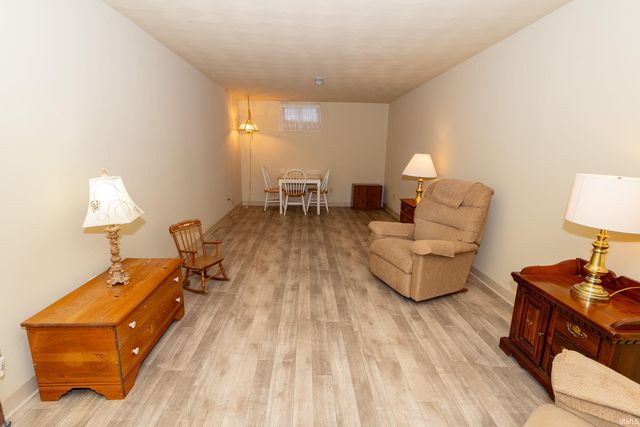 821 Greenmount Court, Mishawaka, IN 46544