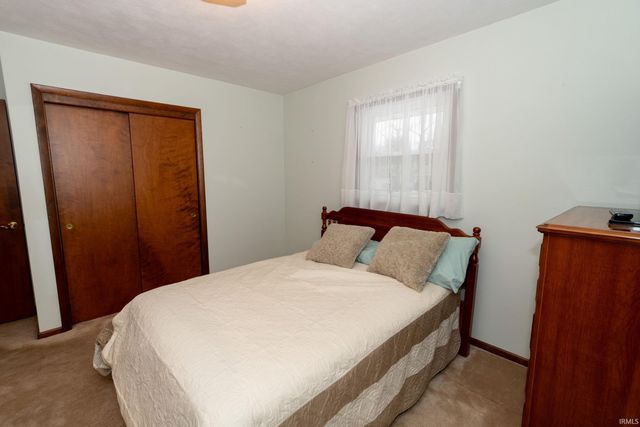 821 Greenmount Court, Mishawaka, IN 46544